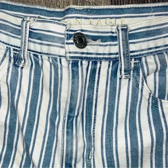 American eagle Jean stripped shorts size 2 - Picture 3 of 7